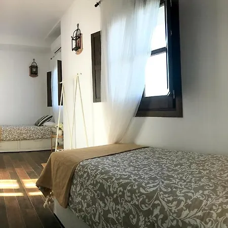 Cortijo Rural Alcornocosas Casa de Férias *